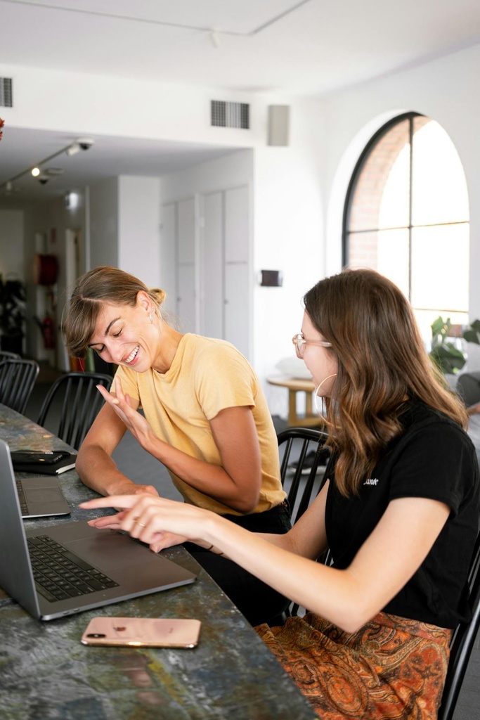 FIY 07 — Cómo Trabajar con Monolits: del “Film It Yourself” al “Work With Us”